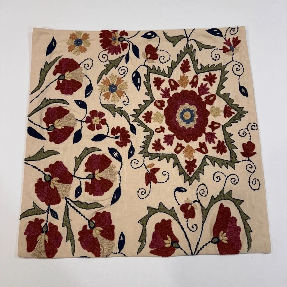 Pottery Barn Floral Crewel Embroidered Pillow Cover 20x20 Beige Multi Boho Decor